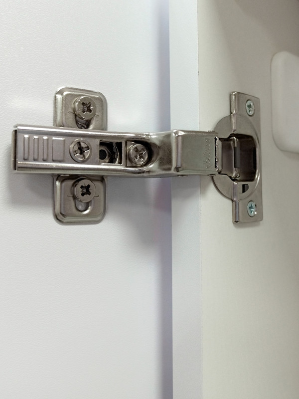 Зеркало-шкаф Allure LED 350х650 левый