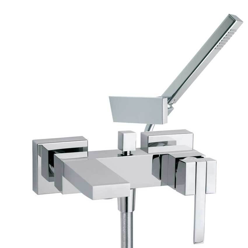 Смеситель для ванны наружнего монтажа однорычажный с душевым коплектом KUATRO NK 4925MK