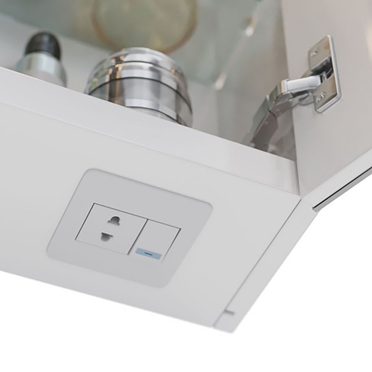 Шкаф зеркальный Lemark ZENON 90х80 см 3-х дверный, с козырьком-подсветкой, с розеткой, цвет корпуса: