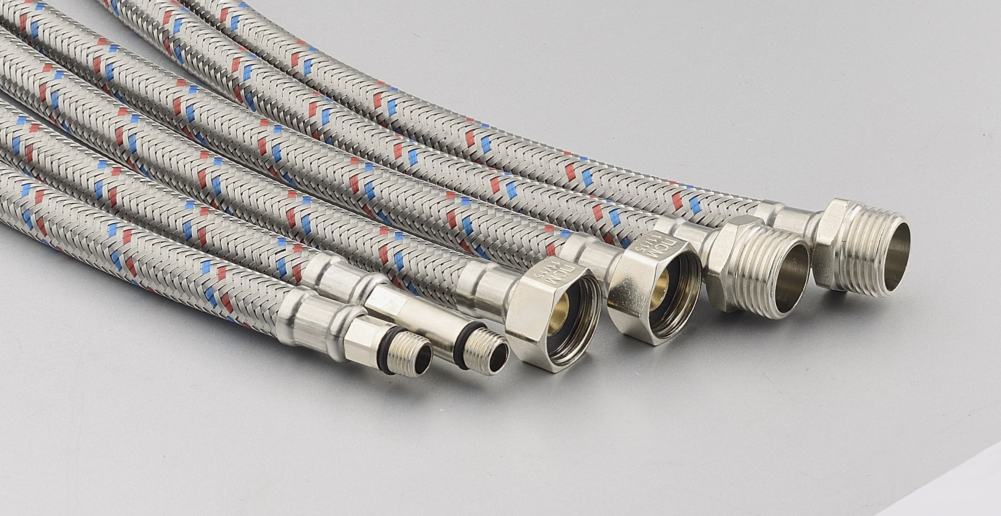 Подводка гибкая ПрофСан для воды 120 см гайка-штуцер  1/2-1/2 PS-FM120